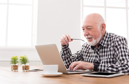 Online Dating Tips For Seniors Online Dating Tips For Seniors
